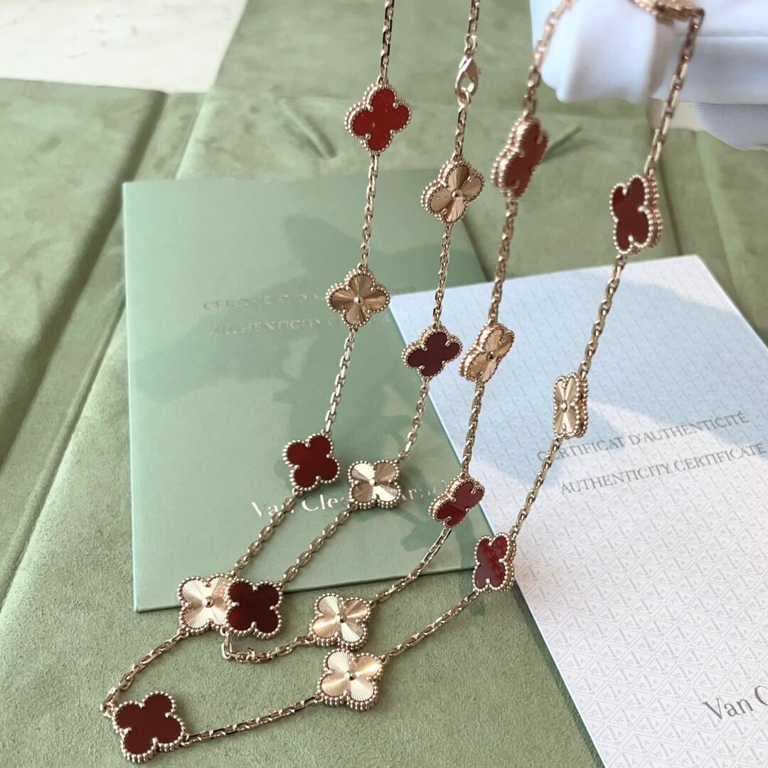 [Zalyn Jewelry ]CLOVER 20 MOTIFS LASER CARNELIAN NECKLACE