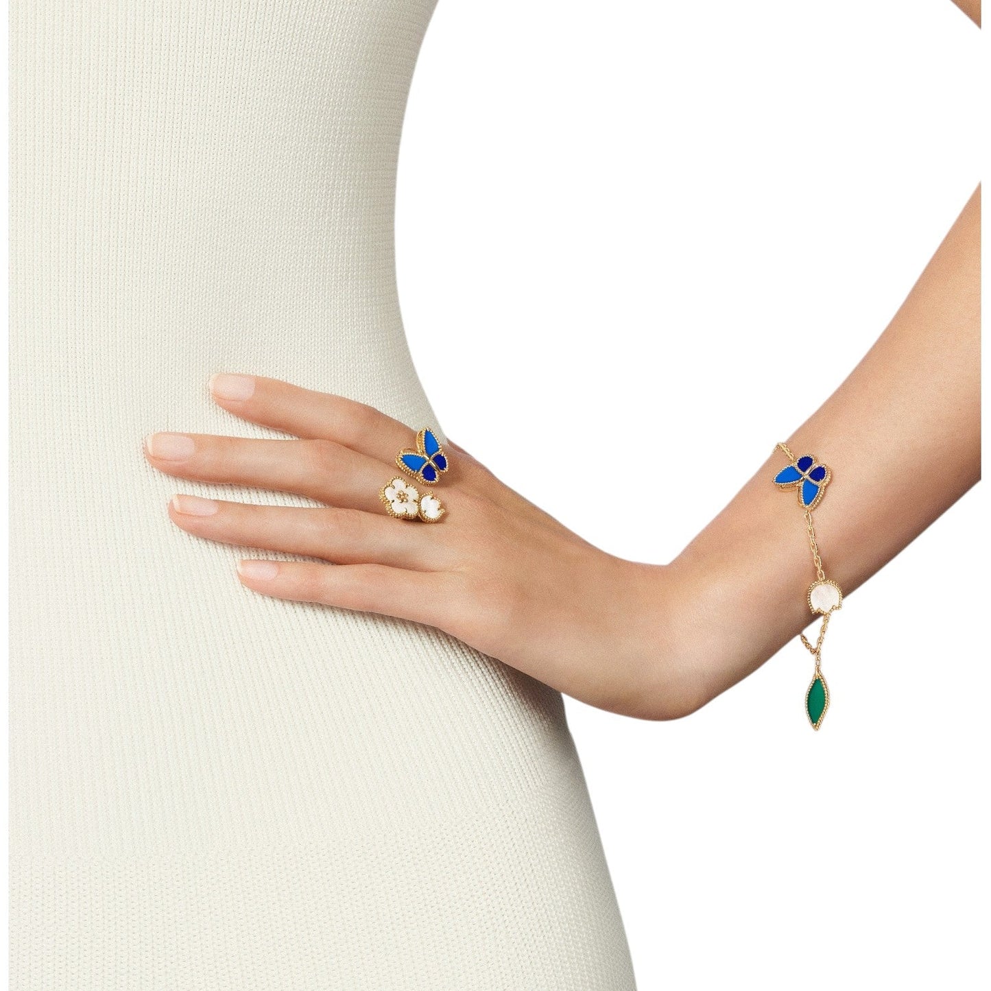 [Zalyn]SPRING ENCHANTMENT BUTTERFLY & FLORAL CHARM BRACELET