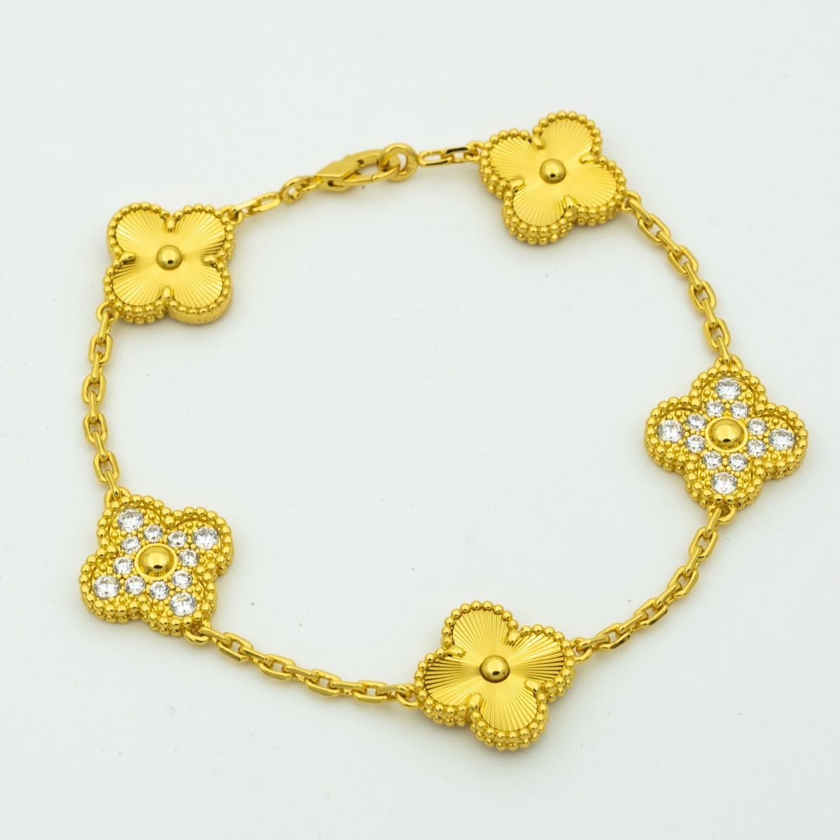 [Zalyn Jewelry ] CLOVER 5 MOTIF LASER BRACELET COLLECTION
