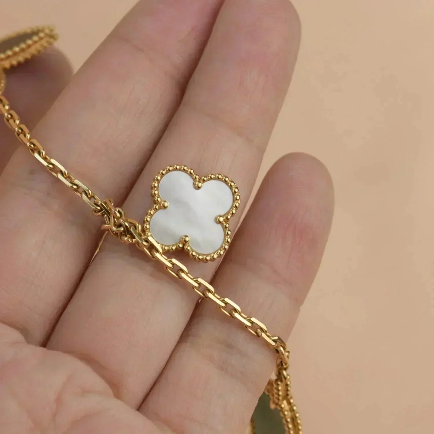 [Zalyn]LUCKY NATURE MULTI-CHARM BRACELET