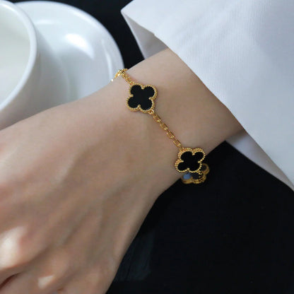 [Zalyn]LUCKY CLOVER 5-MOTIF BRACELET - BLACK OXNY COLLECTION