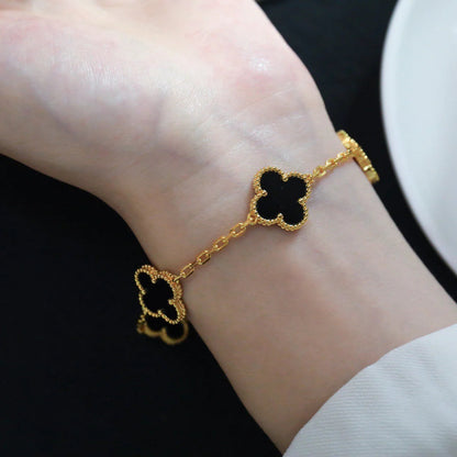[Zalyn]LUCKY CLOVER 5-MOTIF BRACELET - BLACK OXNY COLLECTION
