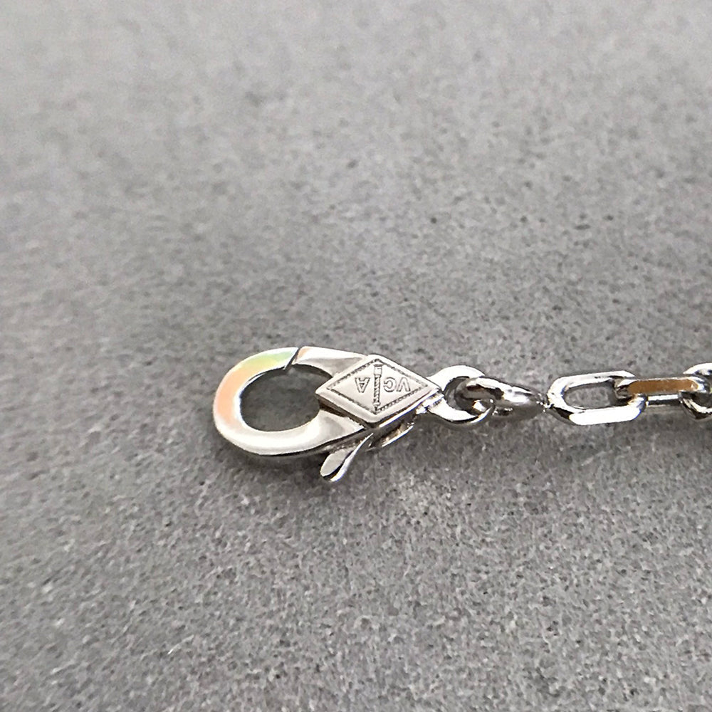 [Zalyn]LUCKY CLOVER 5-MOTIF BRACELET - BLACK OXNY COLLECTION