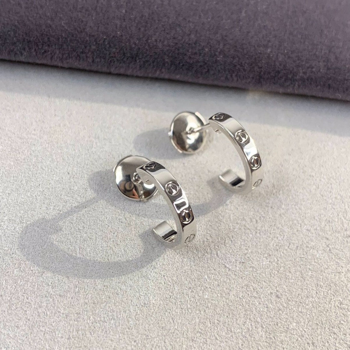 [Zalyn Jewelry ]LOVE EARRINGS 2.65MM SILVER