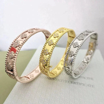 [Zalyn Jewelry ]CLOVER BRACELET 8MM DIAMONDS