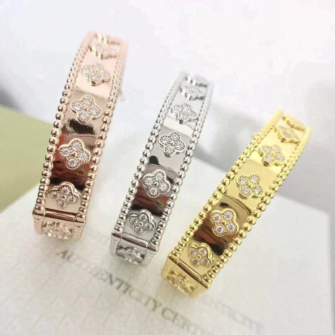 [Zalyn Jewelry ]CLOVER BRACELET 8MM DIAMONDS