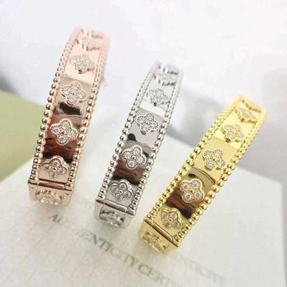 [Zalyn Jewelry ]CLOVER BRACELET 8MM DIAMONDS