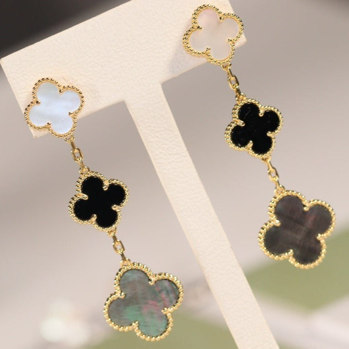 [Zalyn Jewelry ]CLOVER EARRINGS GOLD ONYX MOP 3 MOTIF