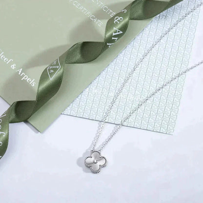 [Zalyn Jewelry ]CLOVER  15MM DIAMOND LASER NECKLACE SILVER
