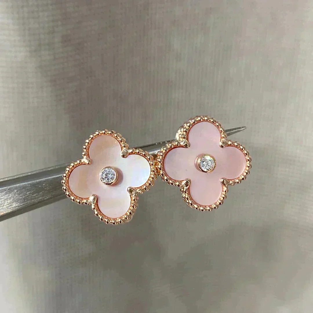 [Zalyn Jewelry ]CLOVER MEDIUM 1 MOTIFS  PINK MOP DIAMOND EARRINGS