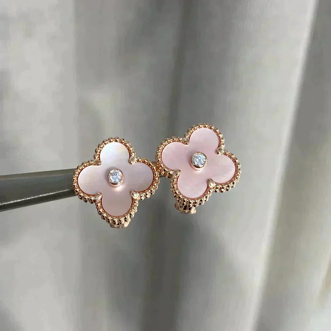 [Zalyn Jewelry ]CLOVER MEDIUM 1 MOTIFS  PINK MOP DIAMOND EARRINGS