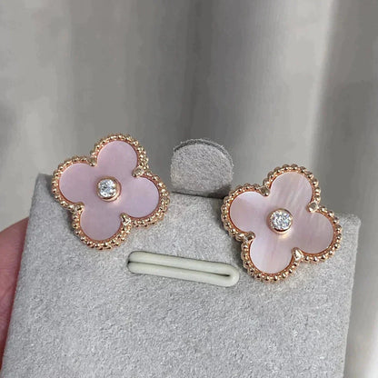[Zalyn Jewelry ]CLOVER MEDIUM 1 MOTIFS  PINK MOP DIAMOND EARRINGS