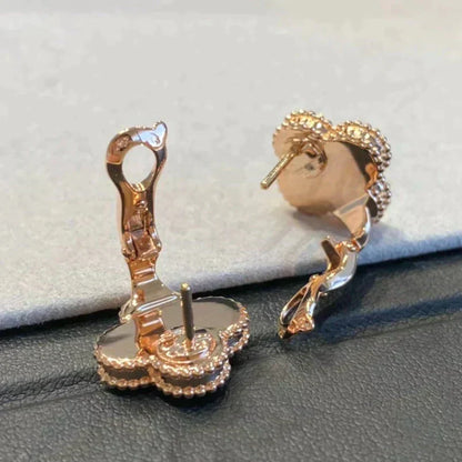 [Zalyn Jewelry ]CLOVER MEDIUM 1 MOTIFS GRAY MOP  DIAMOND EARRINGS