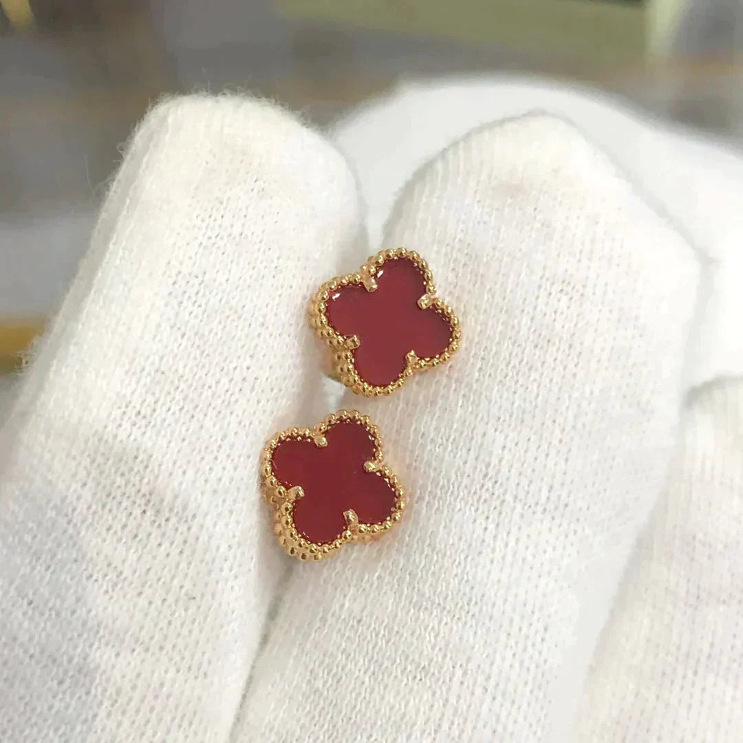 [Zalyn Jewelry ]CLOVER MINI 9.5MM CARNELIAN EARRINGS