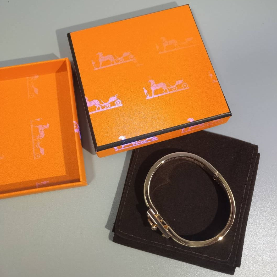 [Zalyn]H YELLOW BRACELET