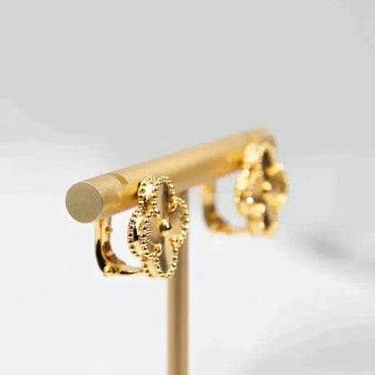 [Zalyn Jewelry ]CLOVER MEDIUM 1 MOTIFS LASER EARRINGS