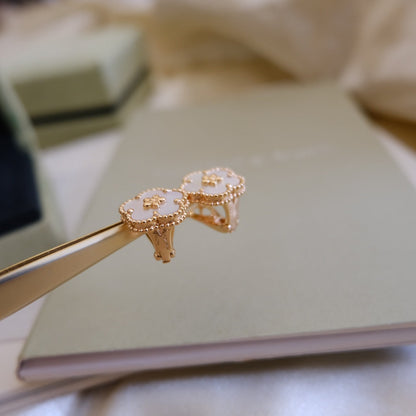 [Zalyn Jewelry ]LUCKY PINK GOLD WHITE MOP EARRINGS