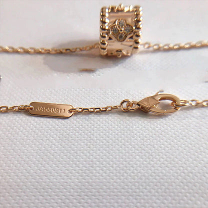 [Zalyn]KALEIDOSCOPE PENDANT NECKLACE