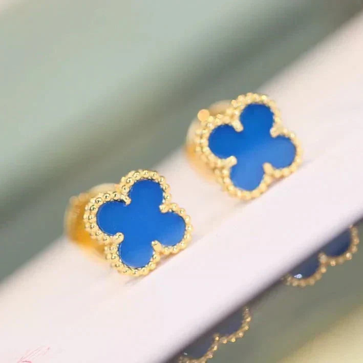 [Zalyn Jewelry ]CLOVER MINI 9.5MM BLUE AGATE EARRINGS