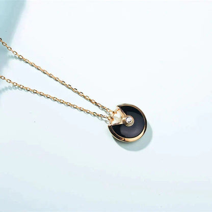 [Zalyn Jewelry ]AMULETTE GOLD CARNELIAN ONYX NECKLACE