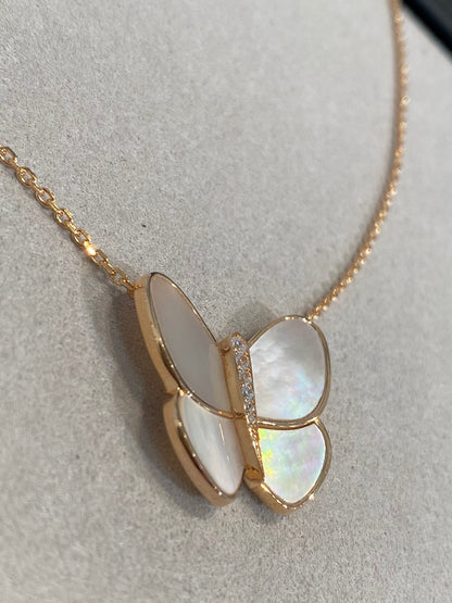 [Zalyn Jewelry ]BUTTERFLY GOLD MOP DIAMOND NECKLACE