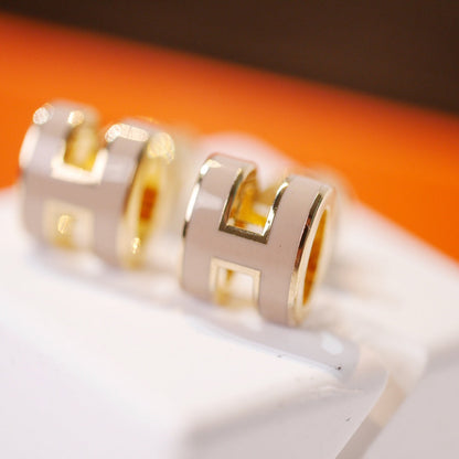 [Zalyn]MINI POP H GOLD EARRINGS GREY