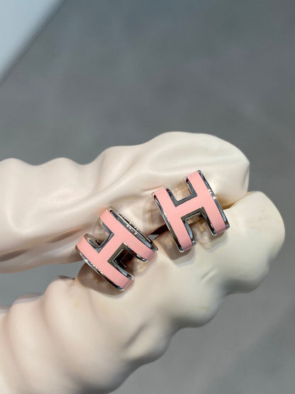 [Zalyn]MINI POP H SILVER EARRINGS PINK