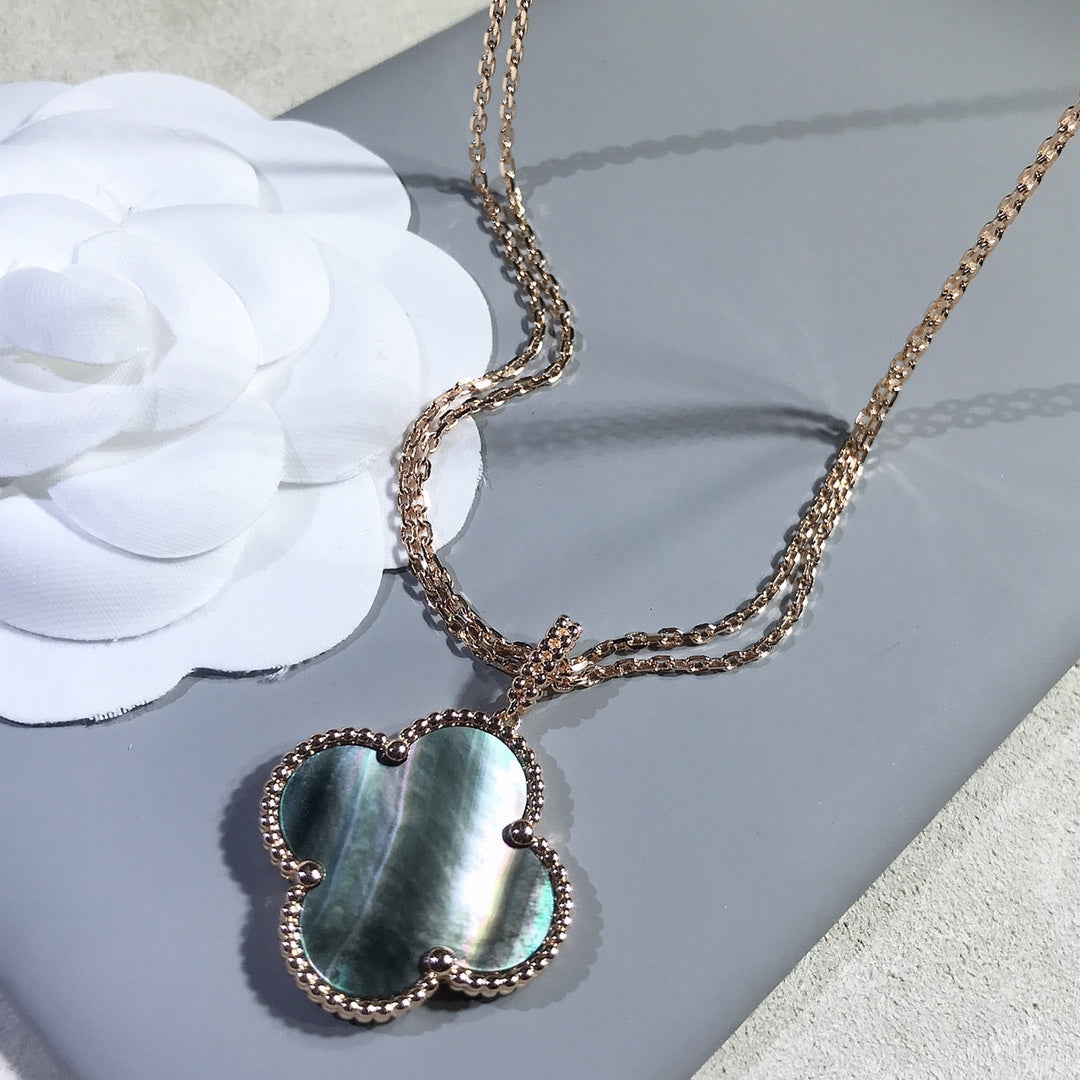 [Zalyn Jewelry ]CLOVER 25MM GOLD DARK MOP BIG CLOVER NECKLACE