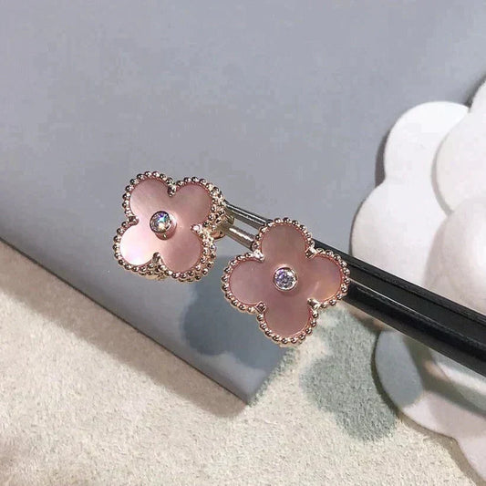 [Zalyn Jewelry ]CLOVER MEDIUM 1 MOTIFS  PINK MOP DIAMOND EARRINGS