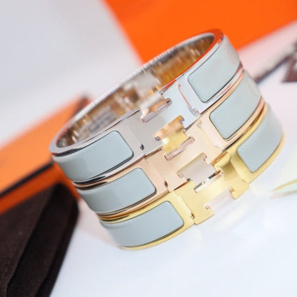 [Zalyn]H LIGHT BLUE BRACELET