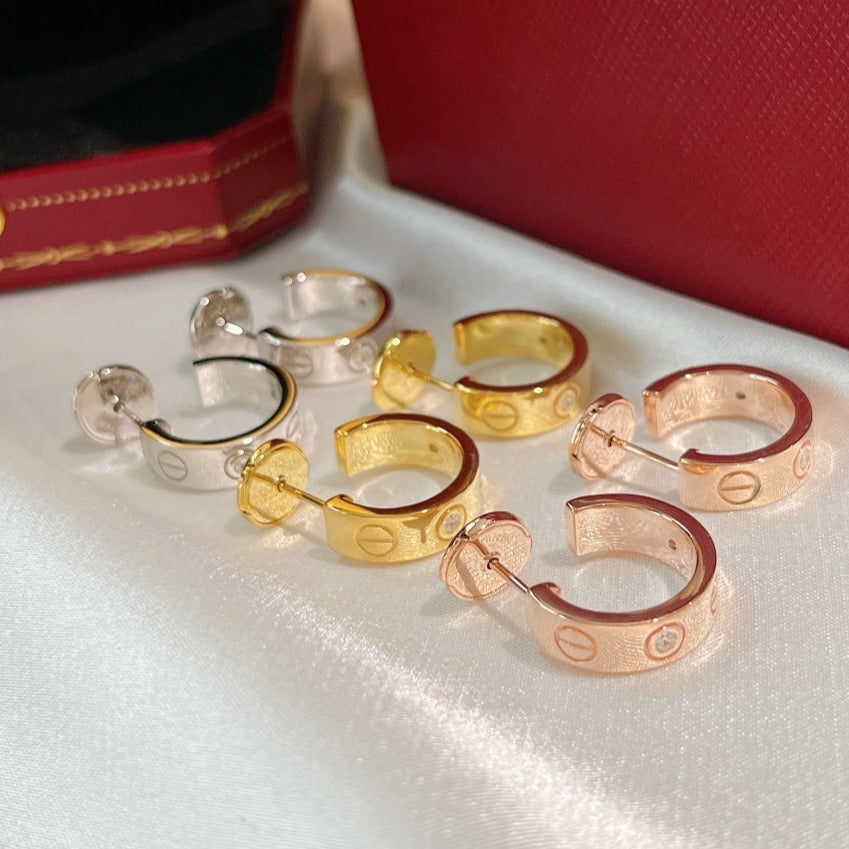 [Zalyn Jewelry ]LOVE EARRINGS 5.7MM 2 DIAMONDS
