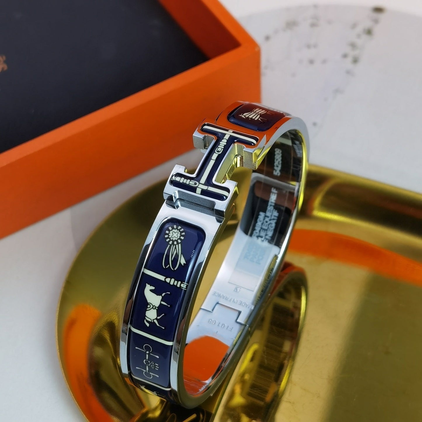 [Zalyn]H COUVERTURES DARK BLUE BRACELET
