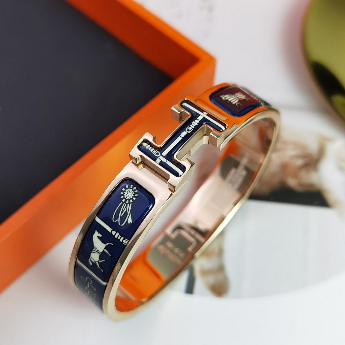 [Zalyn]H COUVERTURES DARK BLUE BRACELET
