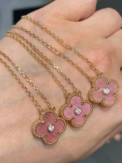 [Zalyn Jewelry ]CLOVER 15MM DIAMOND RHODONITE NECKLACE