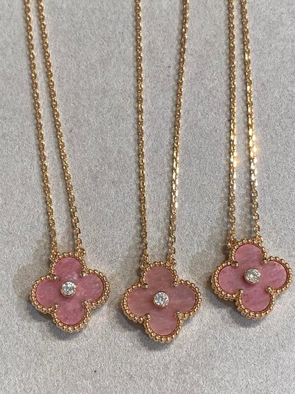 [Zalyn Jewelry ]CLOVER 15MM DIAMOND RHODONITE NECKLACE