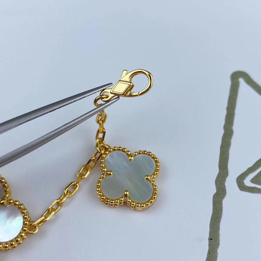 [Zalyn Jewelry ]MAGIC CLOVER MOP GOLD BRACELET 5 MOTIFS