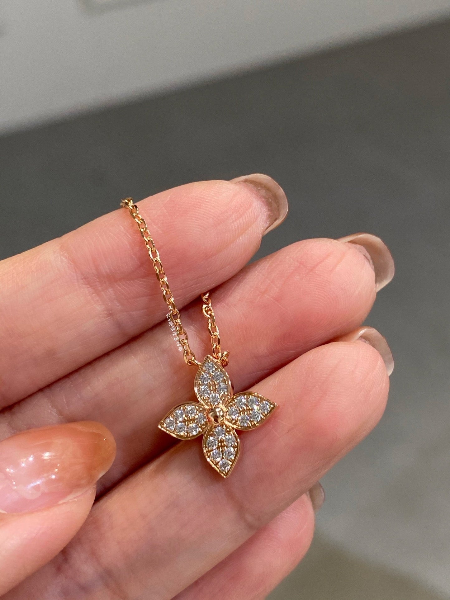 [Zalyn]STAR DIAMOND NECKALCE