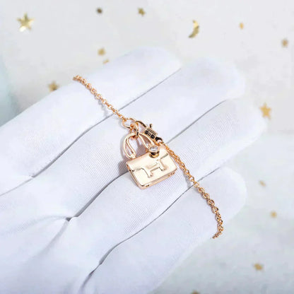 [Zalyn]AMULETTE PEDANT ROSE GOLD NECKLACE