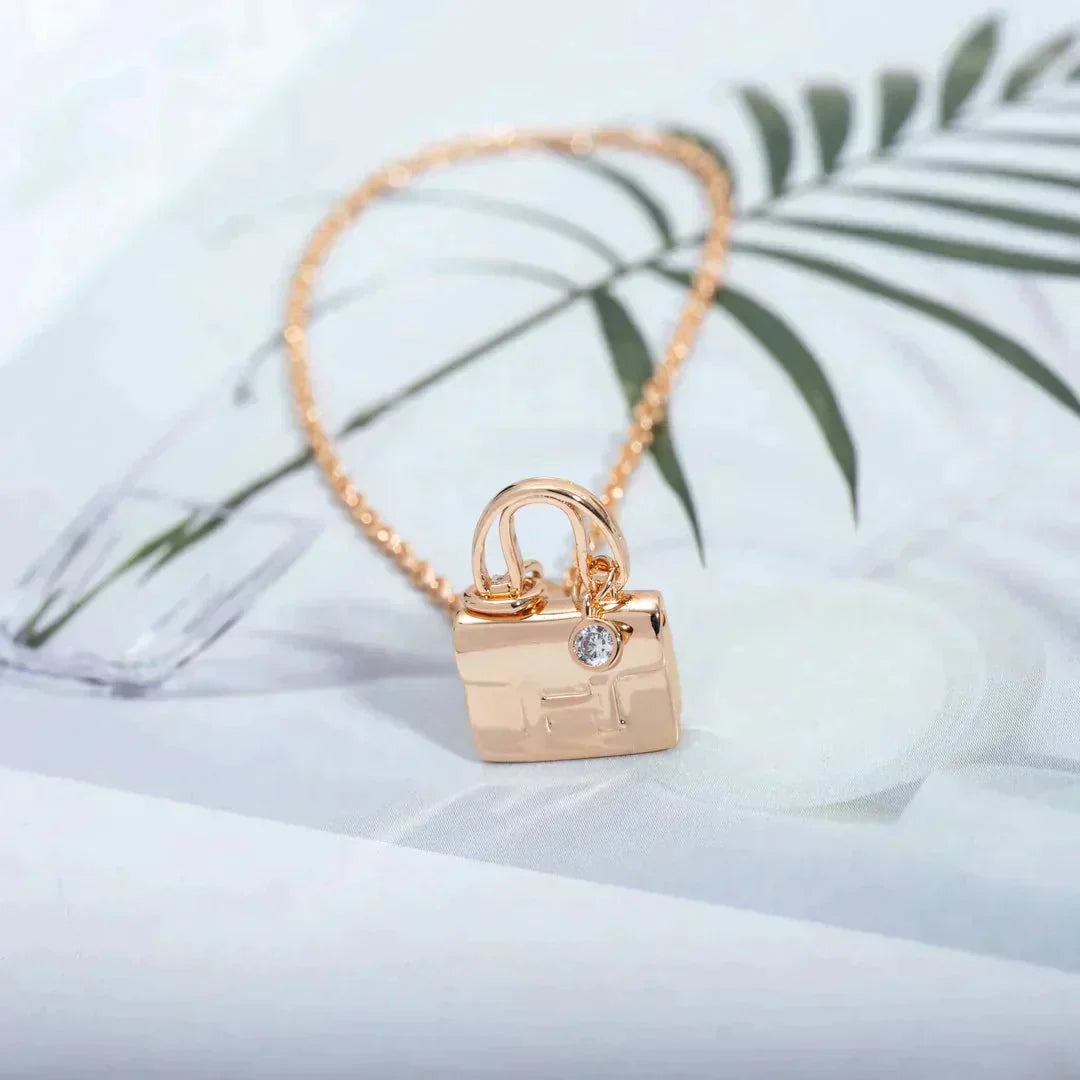 [Zalyn]AMULETTE PEDANT ROSE GOLD NECKLACE