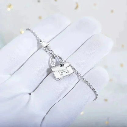 [Zalyn]AMULETTE PEDANT SILVER NECKLACE
