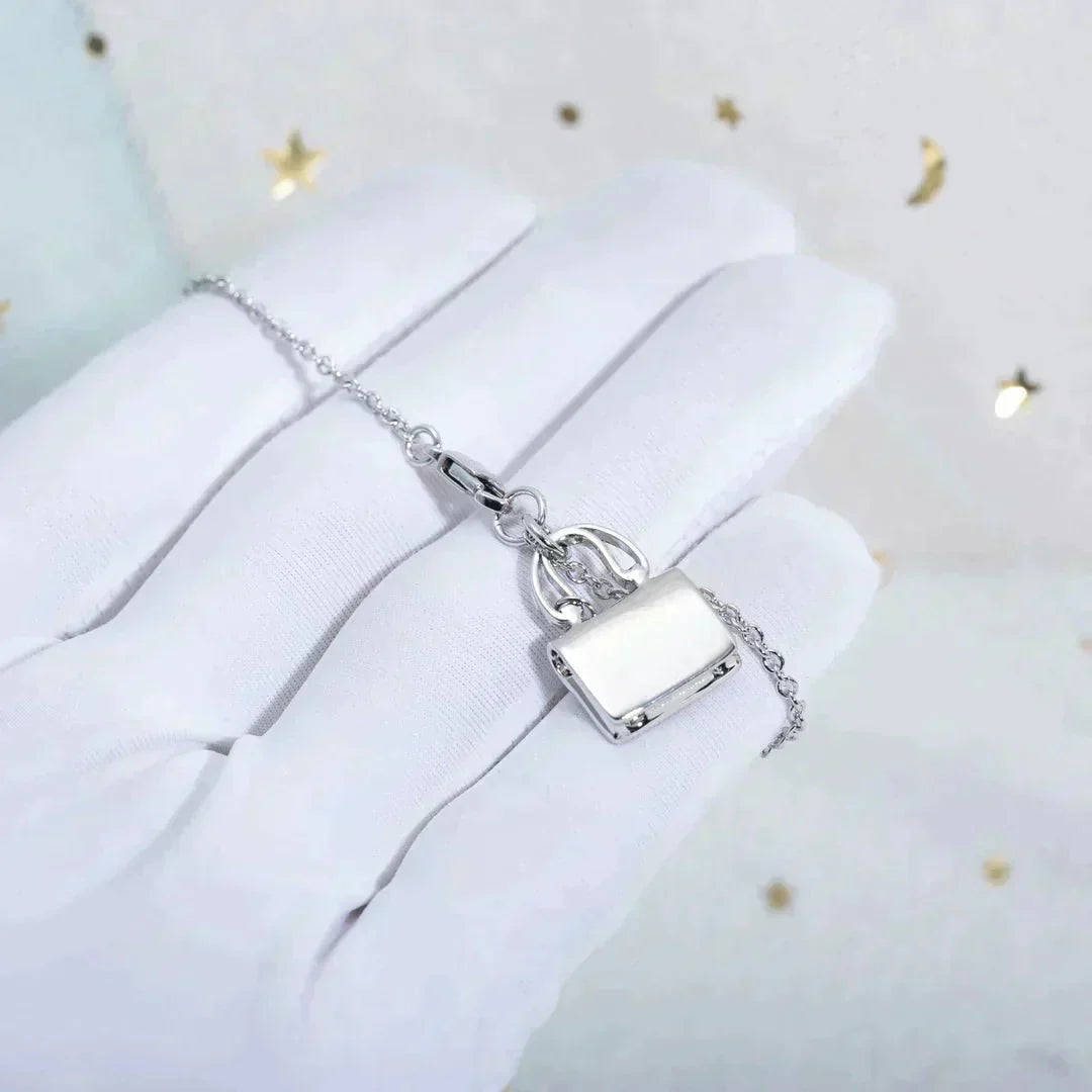 [Zalyn]AMULETTE PEDANT SILVER NECKLACE