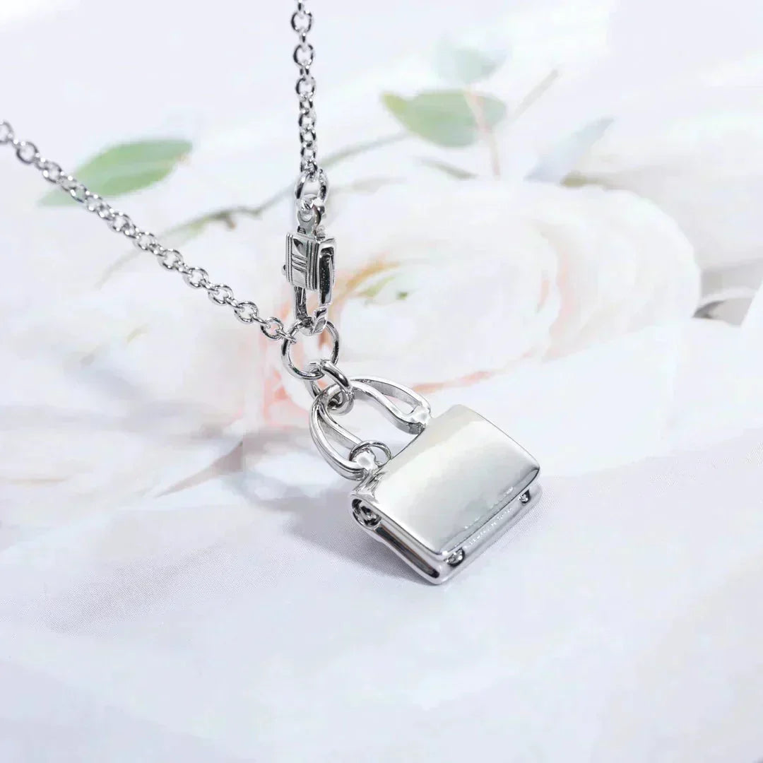 [Zalyn]AMULETTE PEDANT SILVER NECKLACE