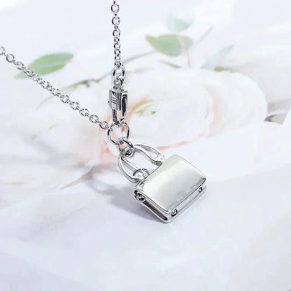 [Zalyn]AMULETTE PEDANT SILVER NECKLACE