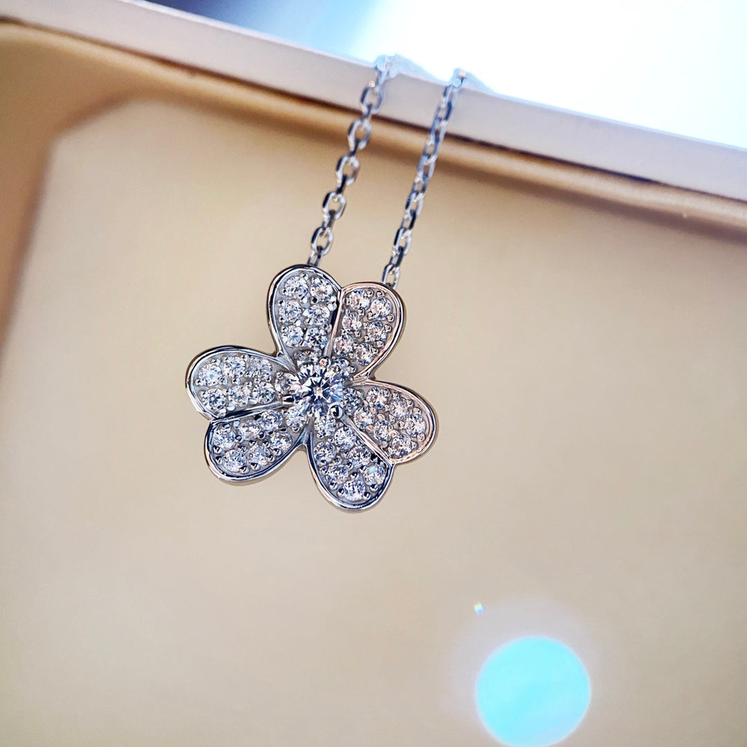 [Zalyn Jewelry ]CLOVER DIAMOND NECKLACE SILVER