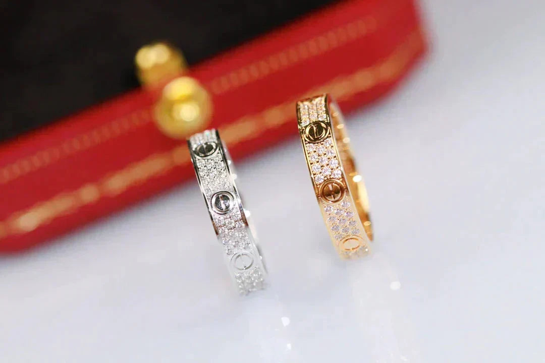 [Zalyn Jewelry ]LOVE RING 3.6MM DIAMOND PAVED