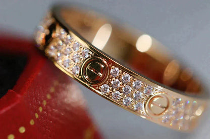 [Zalyn Jewelry ]LOVE RING 3.6MM DIAMOND PAVED