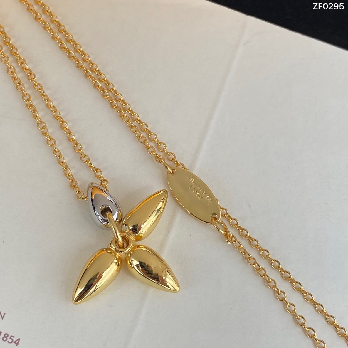 [Zalyn]LOUISETTE PEDANT GOLD NECKLACE