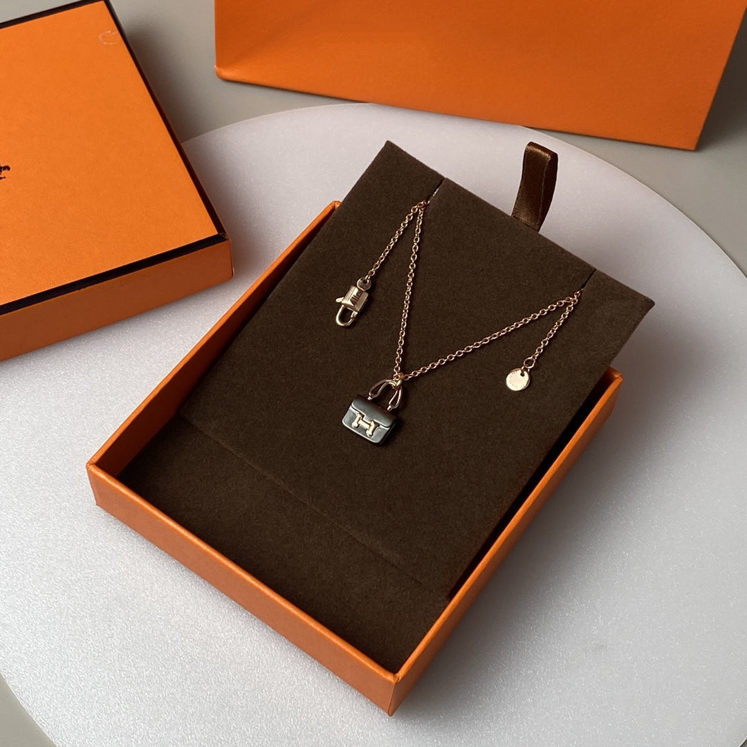 [Zalyn]CONSTANCE BLACK PEDANT ROSE GOLD NECKLACE