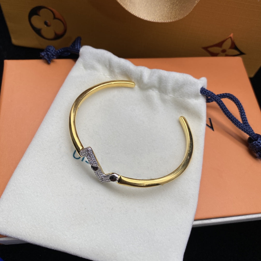 [Zalyn]VOLTE UPSITE DOWN DIAMOND GOLD OPEN BRACELET