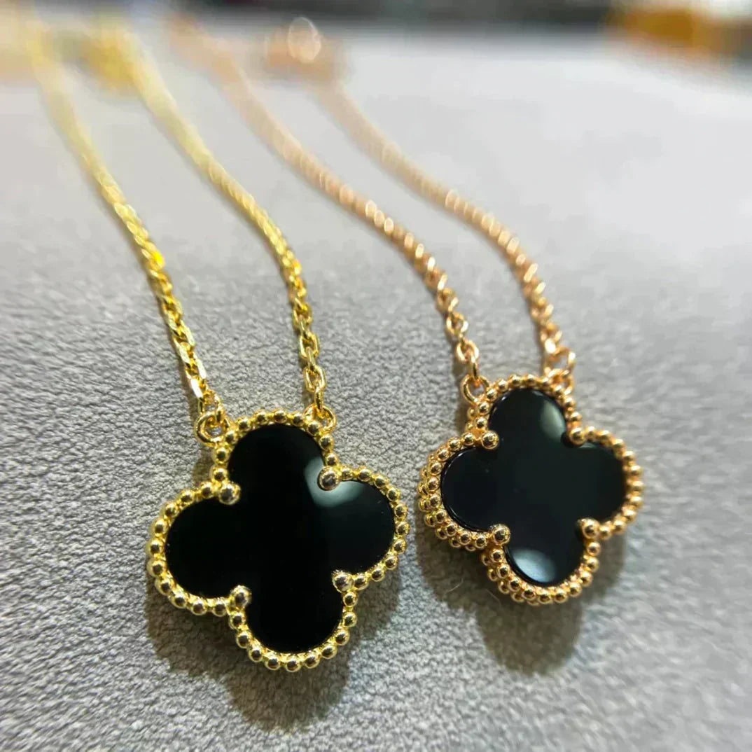 [Zalyn Jewelry ]CLOVER 15MM BLACK ONYX SINGLE FLOWER NECKLACE